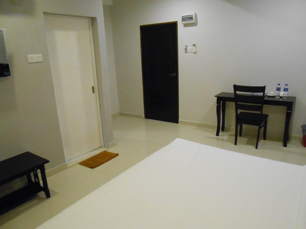 Kt Chinatown Lodge Kuala Terengganu Ngoại thất bức ảnh