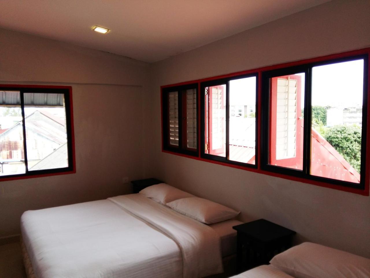 Kt Chinatown Lodge Kuala Terengganu Ngoại thất bức ảnh